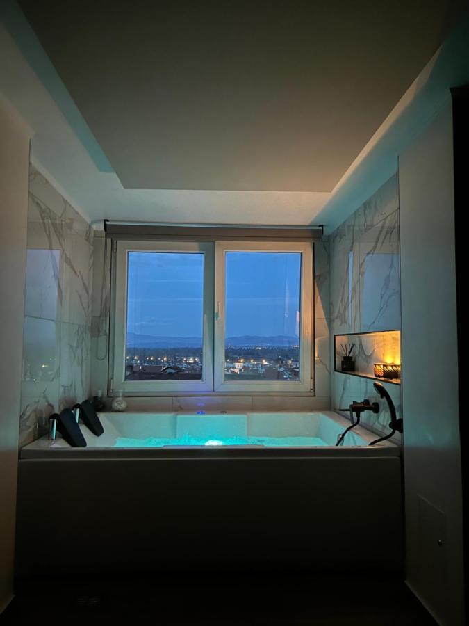 The Skyline Suite Florina Zewnętrze zdjęcie