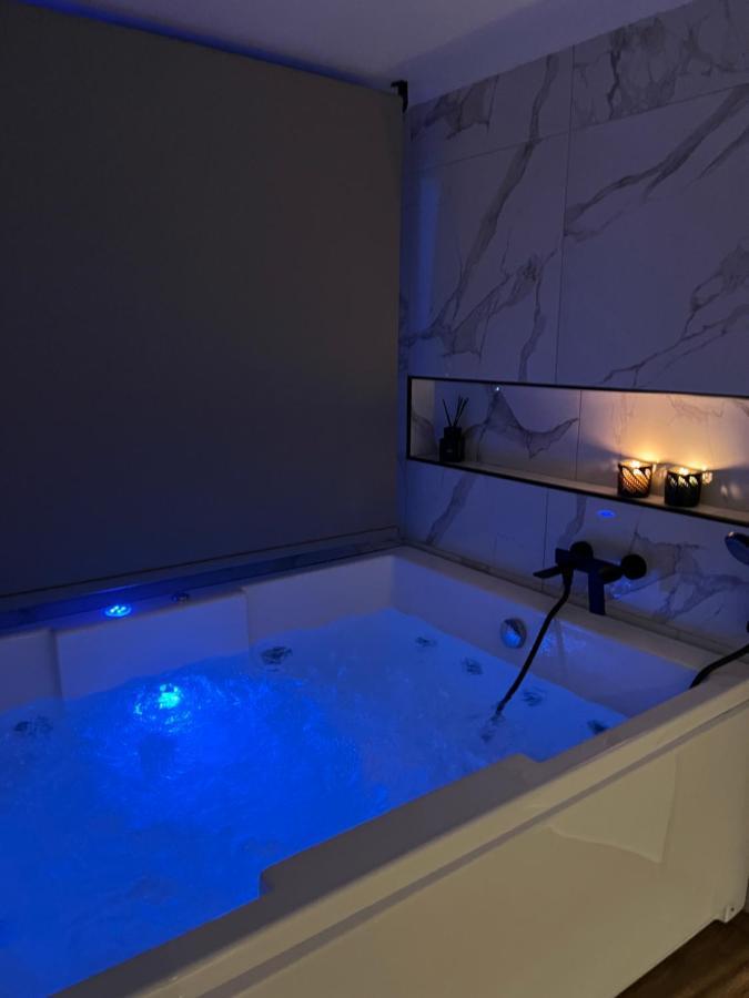 The Skyline Suite Florina Zewnętrze zdjęcie