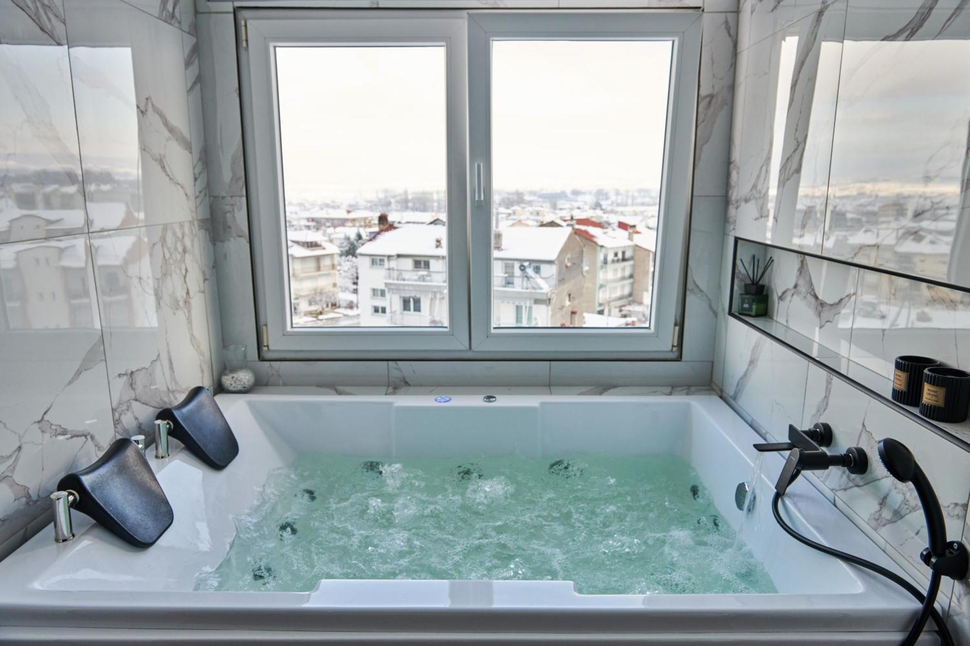 The Skyline Suite Florina Zewnętrze zdjęcie