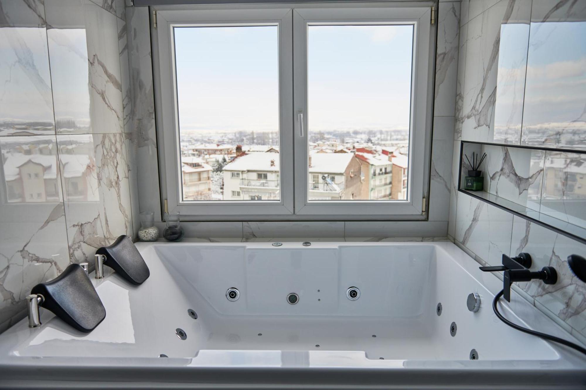The Skyline Suite Florina Zewnętrze zdjęcie